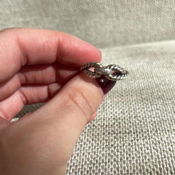 David Yurman Cable Loop Band Ring in Sterling Silver with Pavé Diamonds - Picture 5 of 9